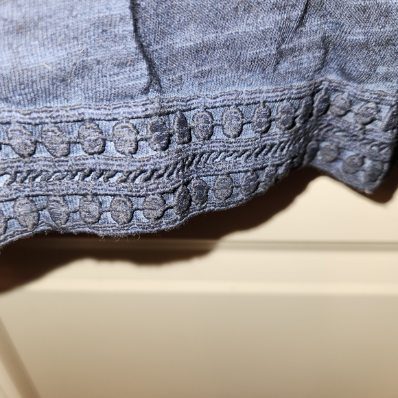 Chico's Navy Blue V-Neck Short Sleeve Dress Size 3 (16) Embroidery Washed Style - Picture 4 of 13